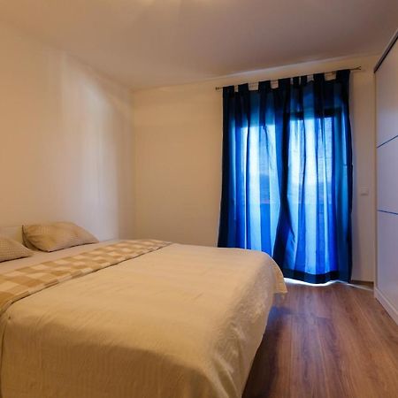 Villa Mirela Apartment Vrbnik Eksteriør billede